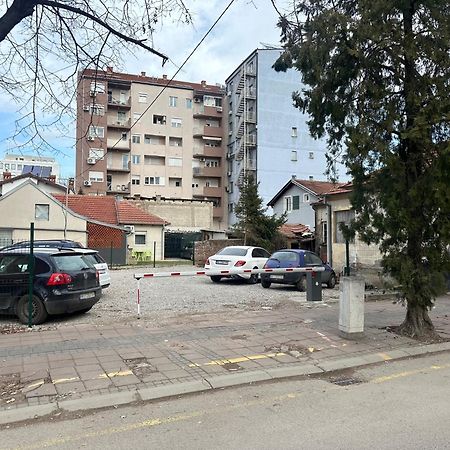 Hotel Rile Men Blue Ni Kültér fotó